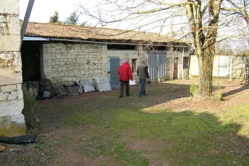 outer courtyard - the tree has gone