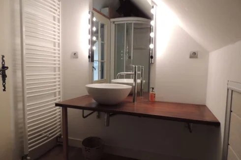 Upstairs bathroom