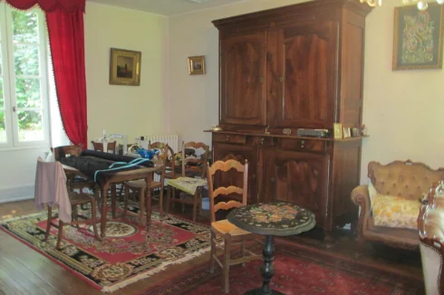 Maison de Maitre Dining room