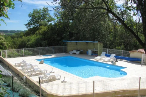 Swimming pool with solar heating for the Farmhouse and Le Petit Chene