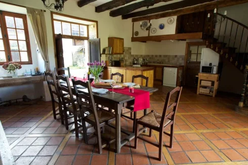 Kitchen dining room