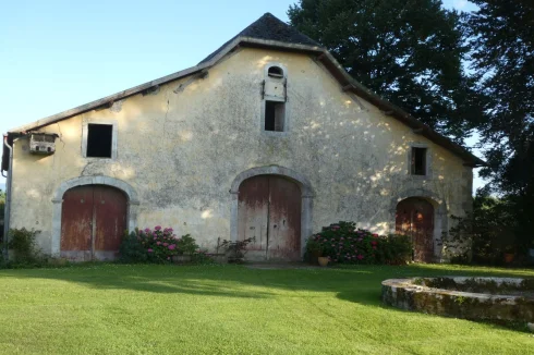 Lovely old barn provides a further 290 m2