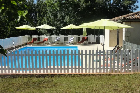 Farmhouse/Chai Pool and pool house