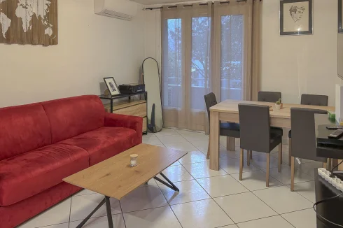 Spacious 2 Bed Apartment Villeurbanne