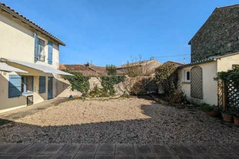 Courtyard with flower border