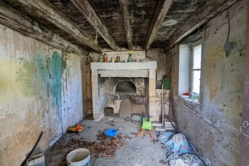 Bread oven room