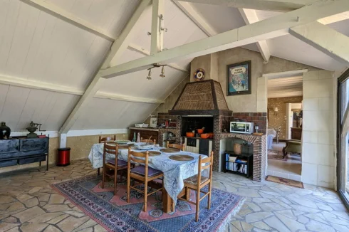 Gîte - Summer kitchen/dining room