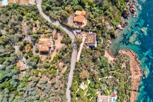 Théoule Sur Mer - Historic Property - High Potential - Panoramic Sea View