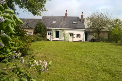 looking up the garden towards the cottage