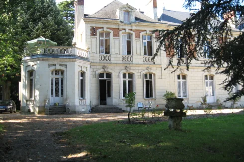 Chateau-garden room, rear entrance, main bedroom