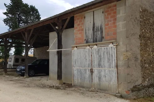 Open barn with storage area