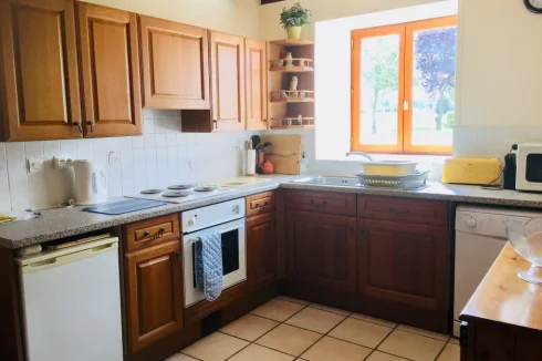 Gîte 1 kitchen