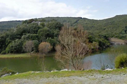 Go for a swim in sweet water - barrage des Olivettes near Vaihan - 5 miles