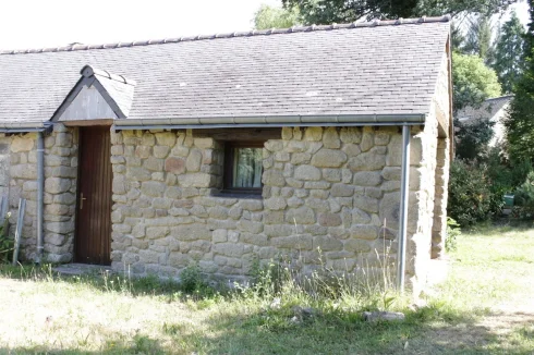 Side entrance to garage