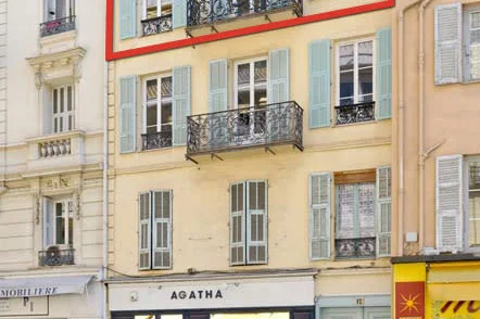 Front View - 17 Rue de France