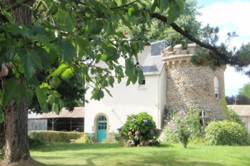 old castle tower lodge