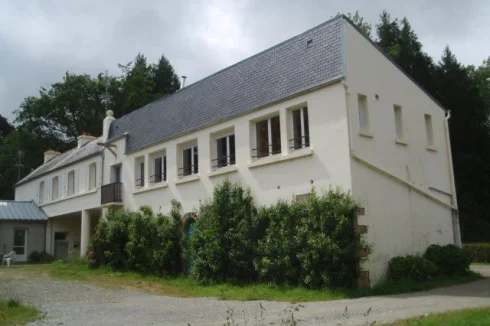 old fruit growing building