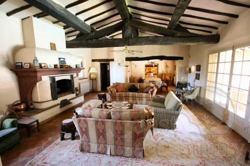 Magnificent stone bastide for sale in Correns